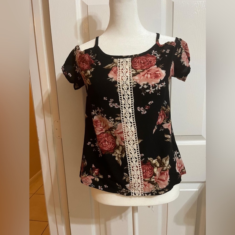 Floral Printed V Neck Flowy Tops for Women Casual Short Sleeve (E)